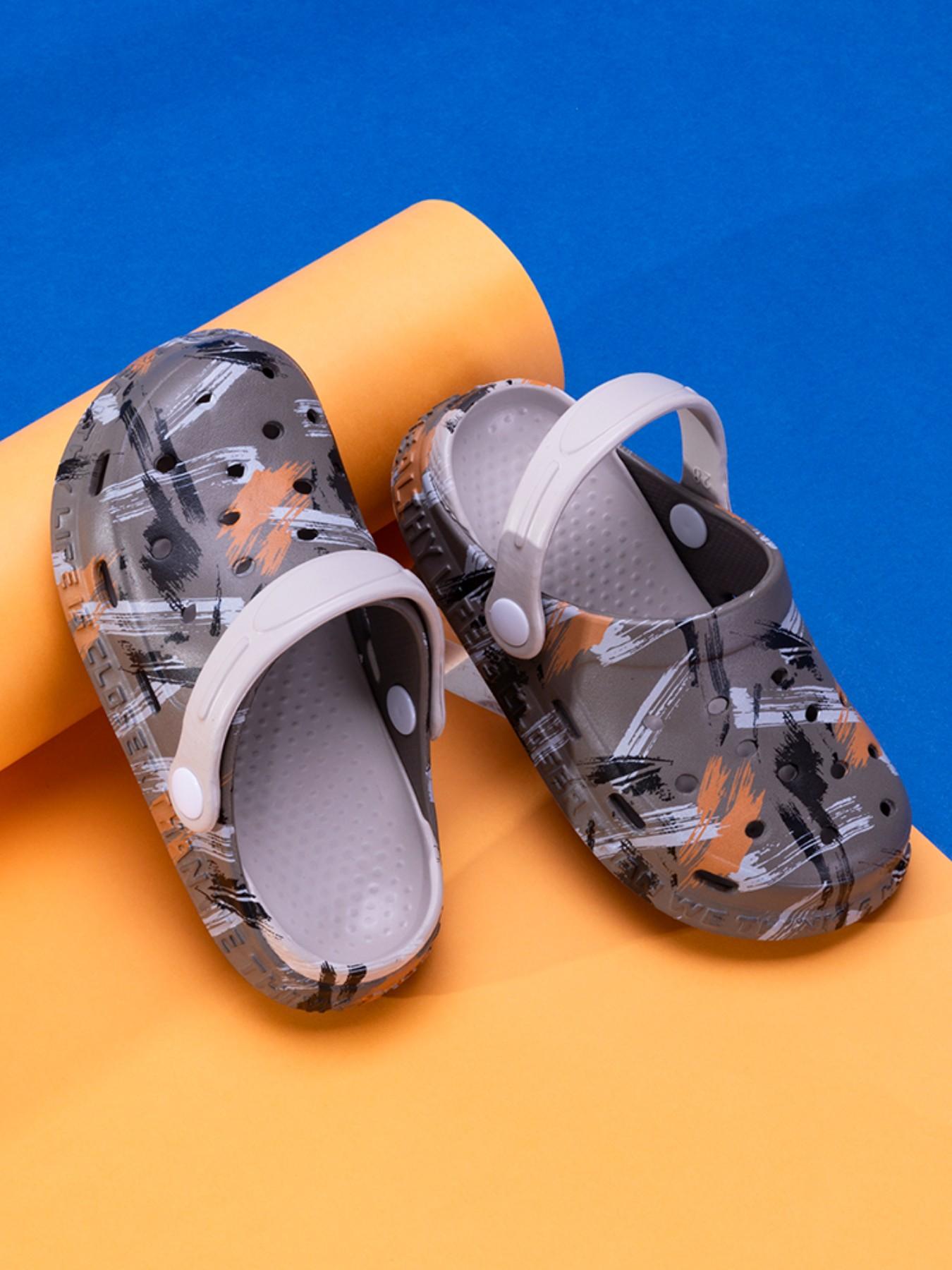 Children Summer New Comfortable Hole Shoes Soft Bottom Anti-Slip Sandals Baby Water Play Beach Slippers