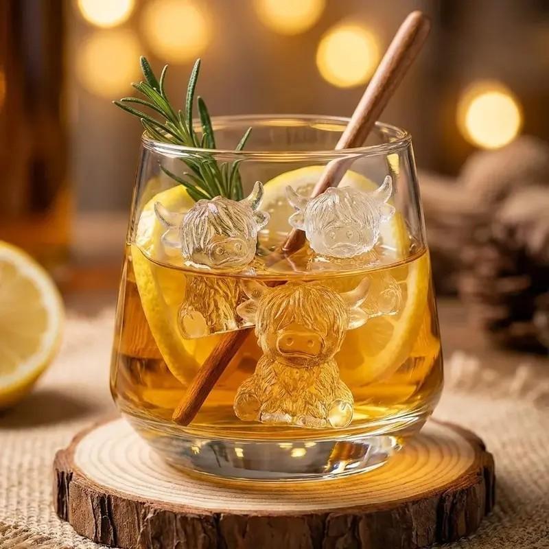 Mini Highland Cow Ice Cube Mold, Cute 3D Ice Cubes for Drinks, Perfect for Parties and Gifts, Enhance Drink Flavor