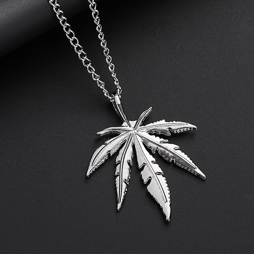 1Pc Fashion Maple Leaf Necklace Titanium Steel Hemp Leaf Pendant Glittery Charm Chain Gift Jewelry Hip Hop Jewelry Accessories