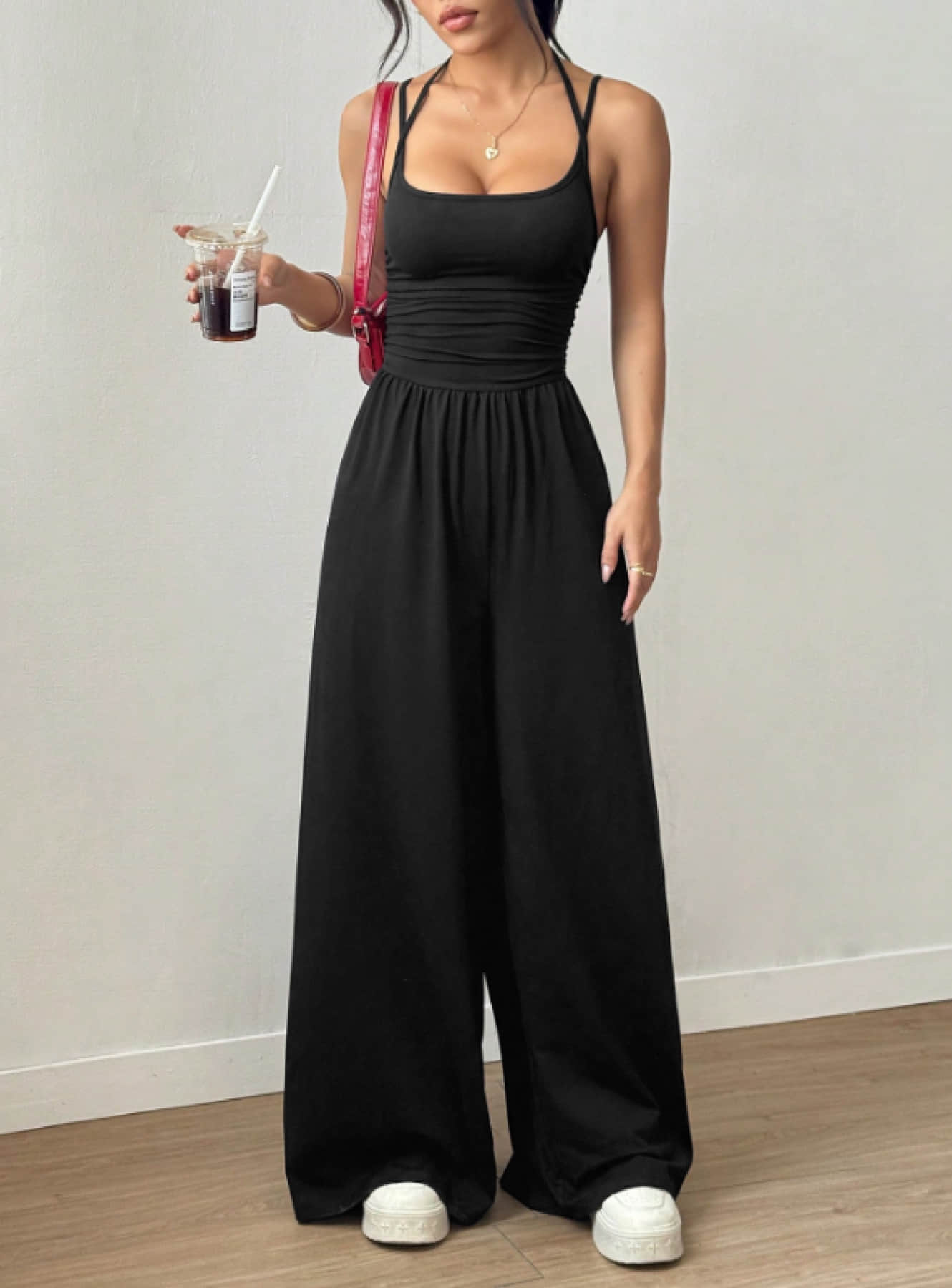 Summer New Fashion Women's Wear Design Double Fine Shoulder Strap One-Piece Wide Leg, Pleated Waist Design, Suitable for Commuting, Daily Wear, Vacation, Home, and Outdoor Adventures