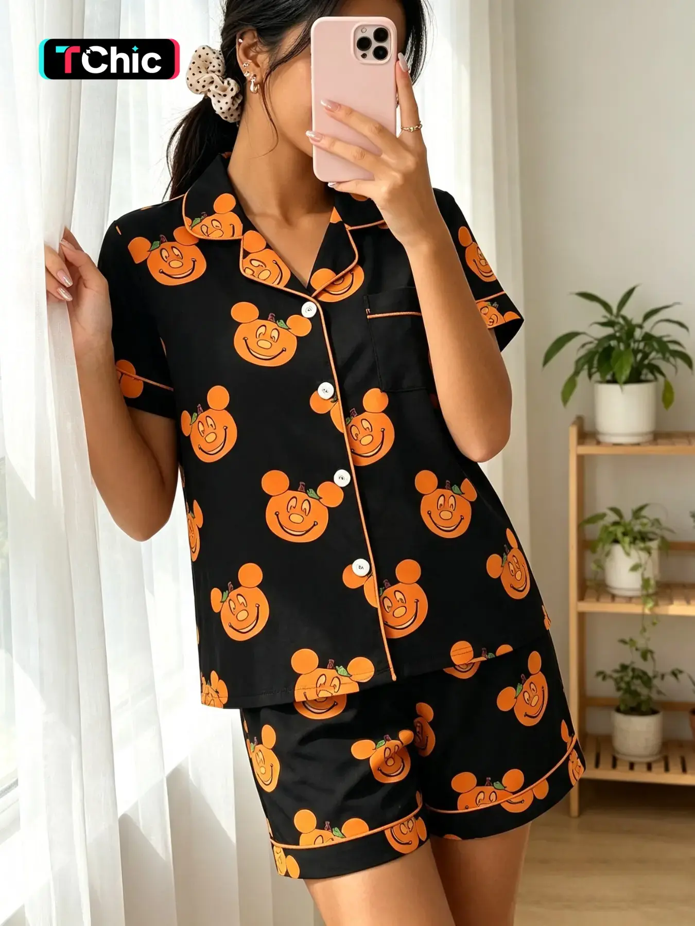 Women's Short Sleeve Pajama Set, Halloween Pumpkin Head Theme, Casual Fitted Sleepwear, All Seasons, 2-Piece Home Wear