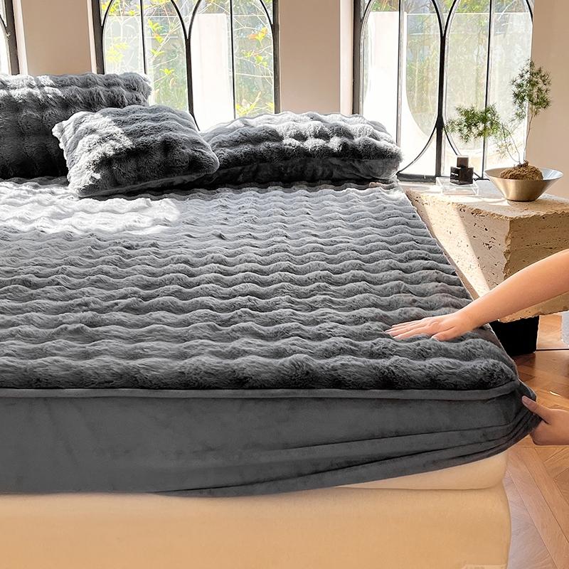 Faux Rabbit Fur Fitted Sheet Set, Ultra Soft Warm Solid Color Bedding, 3-Piece Luxury Bed Sheet Set with 1 Fitted Sheet & 1/2 Pillowcases, All Season Cozy Bedding for Bedroom Dorm Sofa, Fluffy Plush Christmas Gift, Bedding Supplies