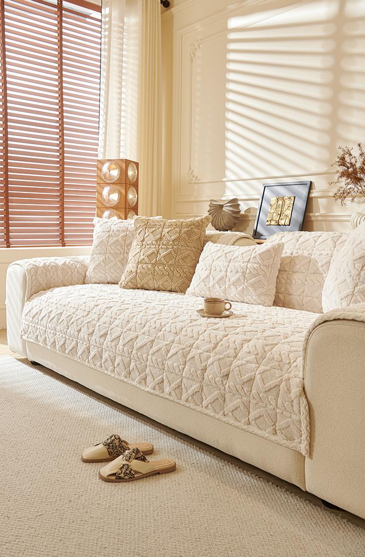 Artificial Fur Sofa Cushion, 1 Count Non-Slip Cushion, Soft Thick Plush Material, Winter Warmth, Pet Friendly, Anti slip protection, Perfect Living Room & Bedroom Decor, Soft Sofa Protector