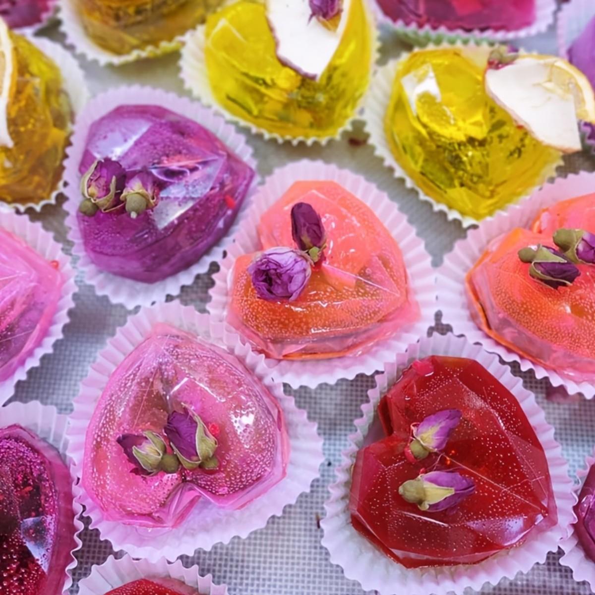 1pc 8-Cavity Diamond Heart Silicone Mold Valentine’s Day Chocolate Candy Mousse Cake Bomb Mold for Baking Heart Shaped Soap Making Mold