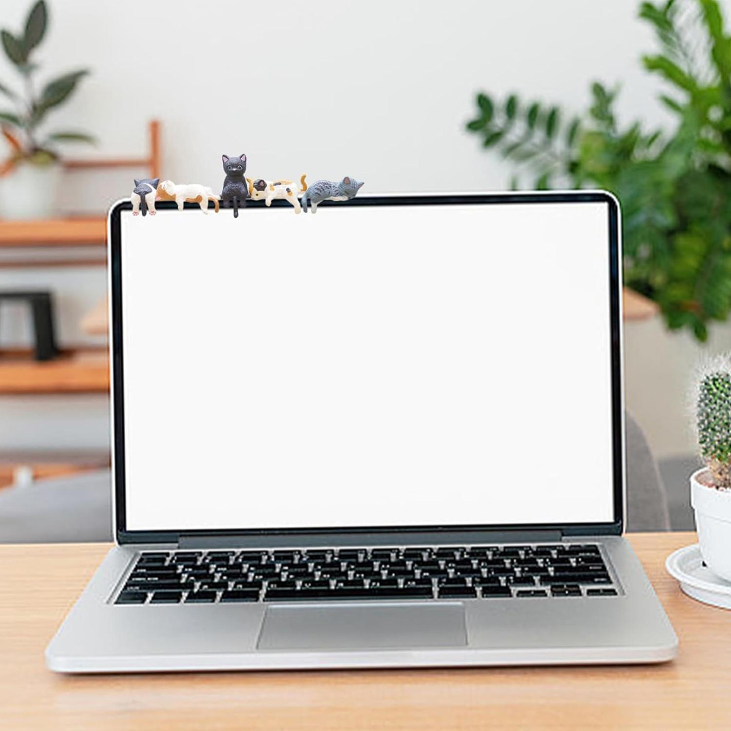 Mini Cat Figurines, PVC Computer Monitor Decor, Cute Kitty Screen and TV Accessories, Ideal for Home Office & Car Decoration