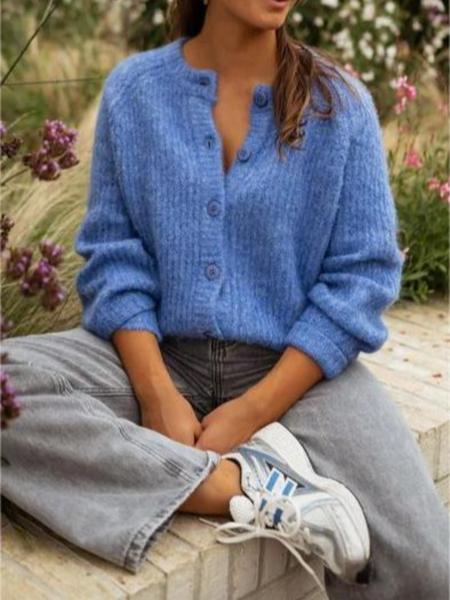 Women's V Neck Loose Knit Cardigan Sweater, Casual Fashion, Button Front, Fall & Winter Wear, Comfortable and Stylish, Knitwear