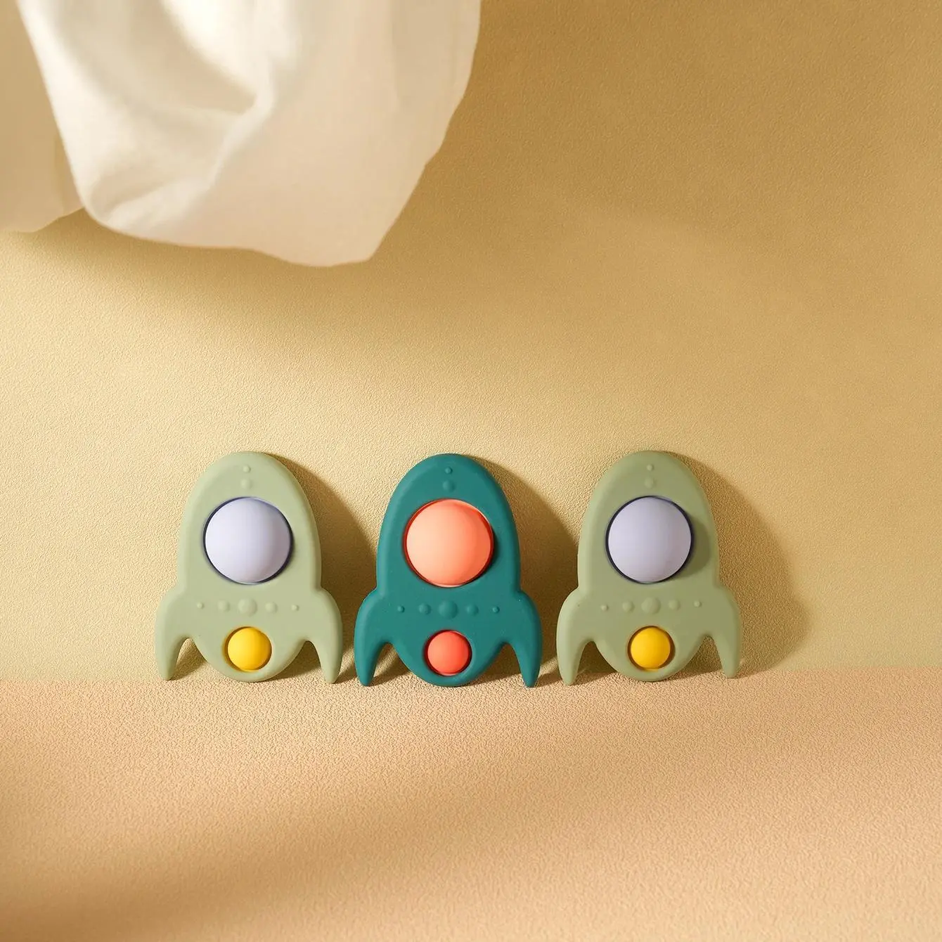 1PCS Baby Silicone Teething Toys Cute Rocket Shape Baby Chewing Toys Colorful Press Toys Newborn Soothing Toys Baby Stuff