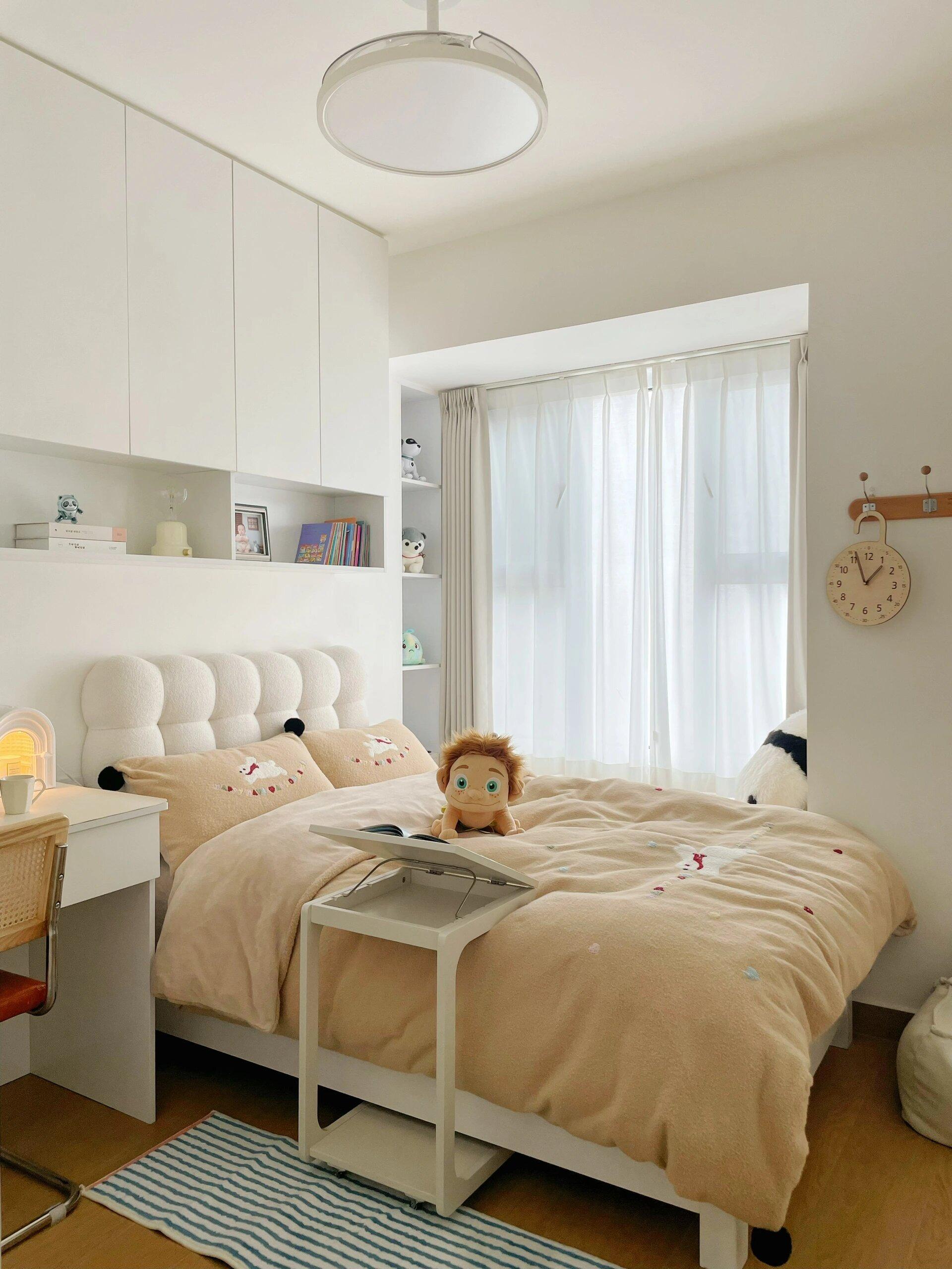 【HOT】Rolling Side Table – Solid Wood Mobile Side Table with Wheels, Adjustable Sofa Table for Living Room, Bedroom, and More, Trending Pick, Influencer Favorite