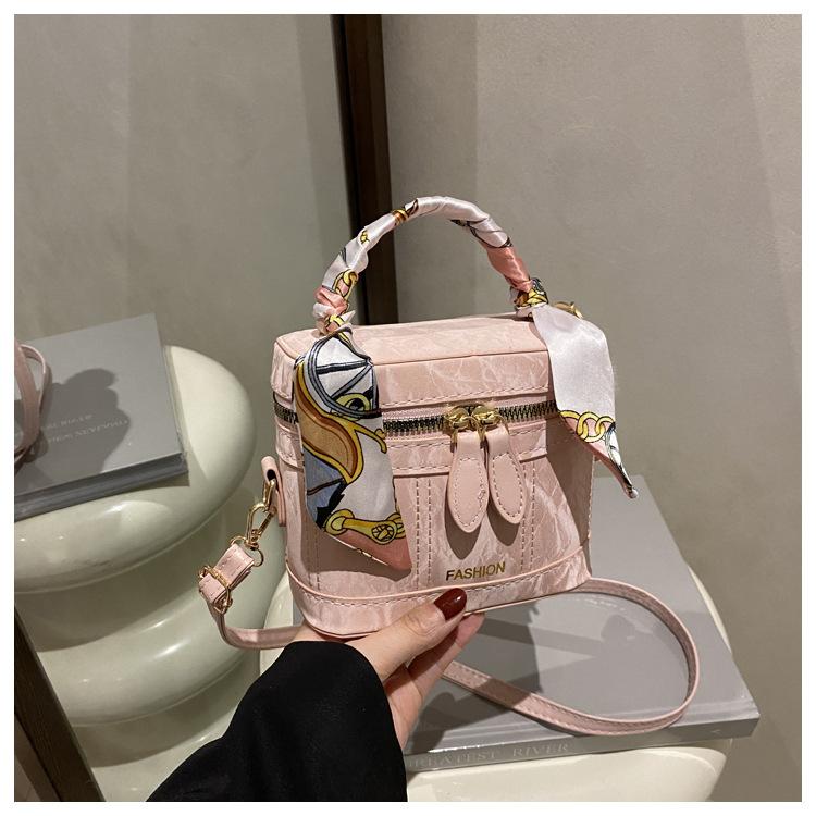 Womens Square Crossbody Shoulder Bag Korean Style Adjustable Plain Purse Cute Lightweight Athletic Small Everyday Casual Messenger Shopping Travel