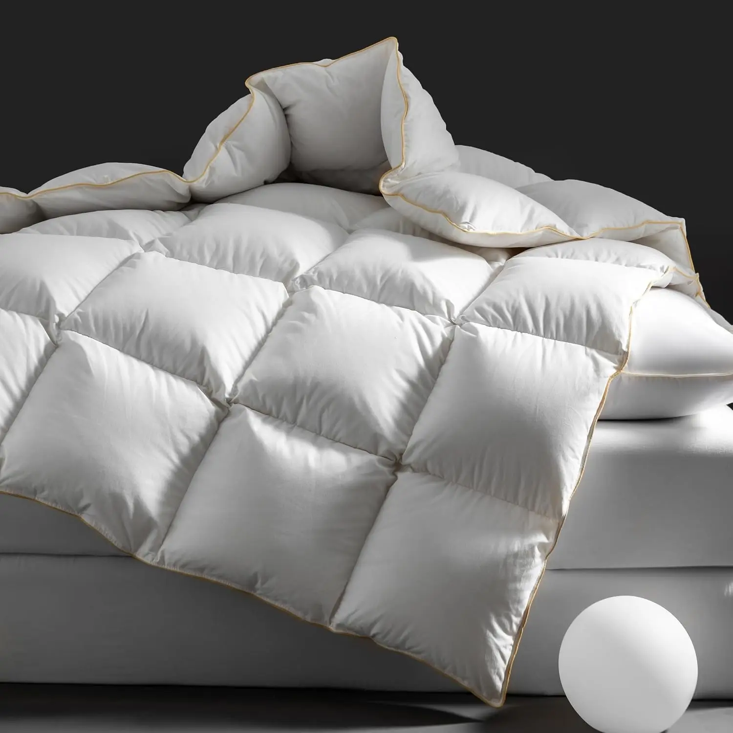 Luxurious White Goose Down Comforter Palatial King Size Filled with Feather and Down Fluffy Medium Weight Duvet Insert All Season Hotel Bed Comforter Ultra Soft Organic Cotton 120x98