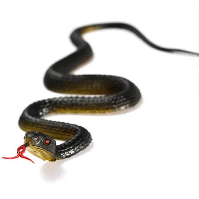 1pc Realistic Rubber Toy Snake 45cm, Lifelike Python Model, Halloween Prank Trick Prop, Scarecrow Garden Bird Deterrent, Joke Gag Toy Accessory