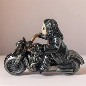 Dark Prince Riding Motorcycle Halloween Resin Figurine, Gothic Decorative Ornament, Home Decoration, Perfect Gift for Halloween Fans, Collectible Figurine
