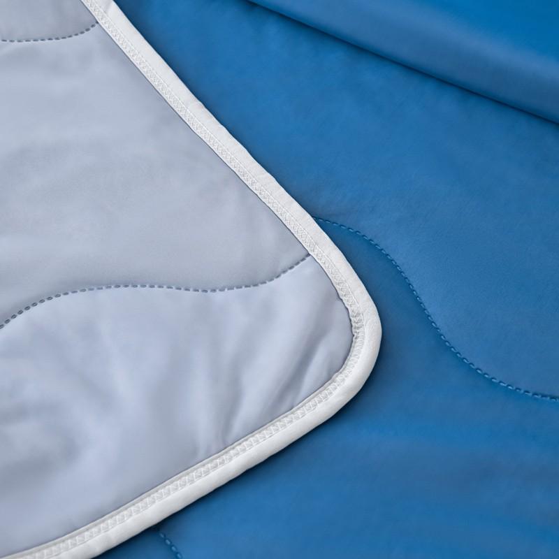 Double-Sided Cooling Summer Blanket, Soft Lightweight Quilted Design, Breathable Fabric for Hot Weather, Multi-Color Options, All-Season Use