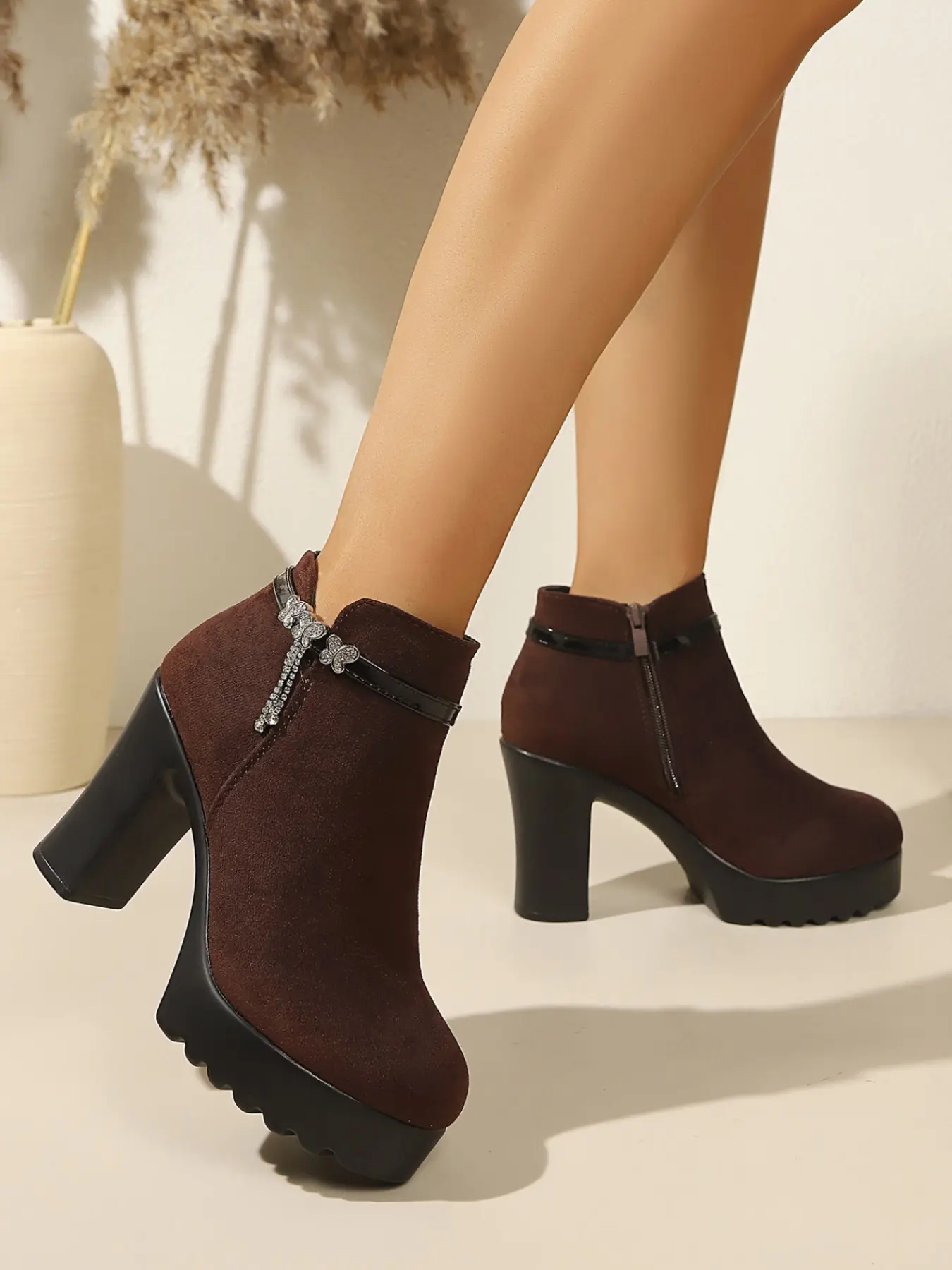 Women's Fall Winter Elegant Rhinestone Fringe Butterfly Decorated Thick Sole Short Ankle Boots, Non-Slip Thick Bottom Chunky Heel Zipper Round Toe Shoes