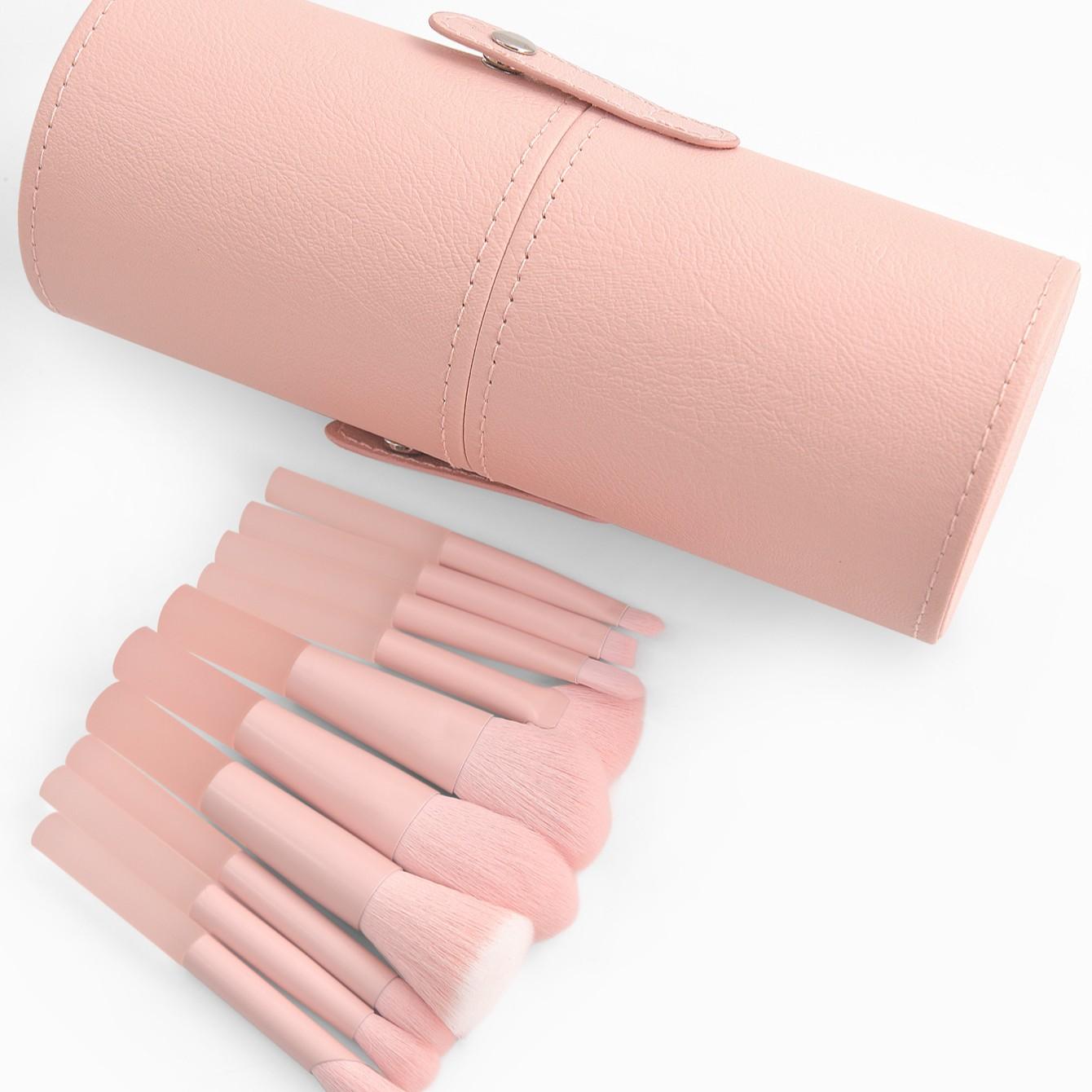 Bestselling Multi-Use Makeup Brushes Concealer Brush Set, 10pcs Peach Makeup Brush Kit with Brush Case, Essential Beauty Tools