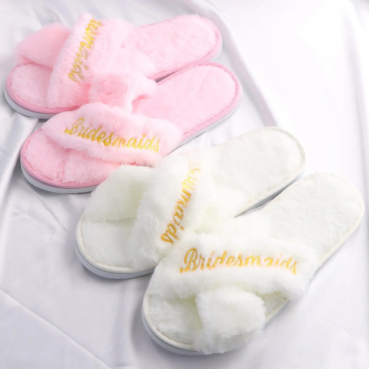 Personalized Wedding Name Slipper Bridal Party Fluffy Slippers Warm Soft Ladies Home Shoes Bridesmaids Gifts