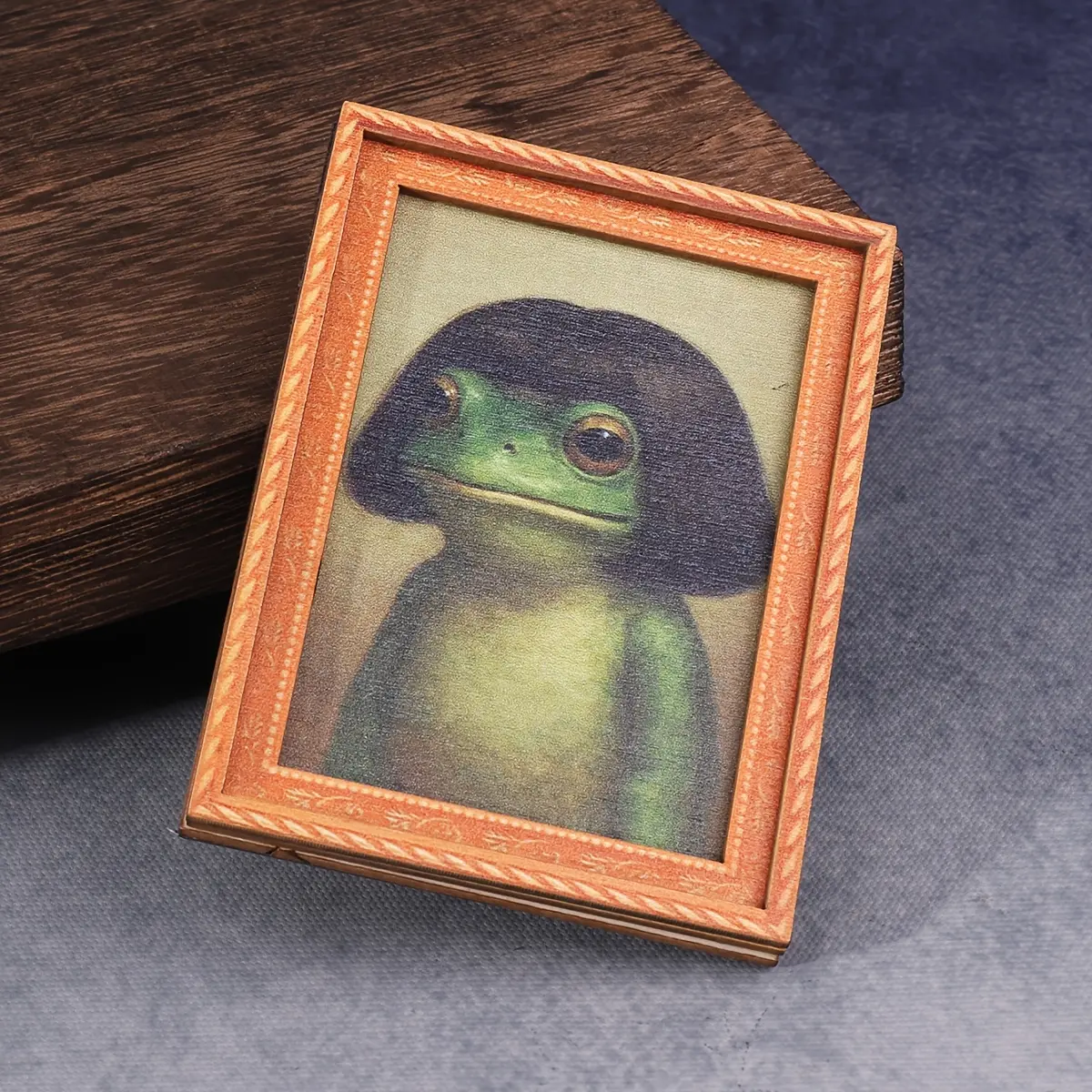 Funny Frog Magnet, Mini Fridge Magnet with Frog & Haircut Design, Perfect for Modern Kitchen Décor, Refrigerator Decorating Magnet, Durable Wooden Material, Decoration, Funny Magnets
