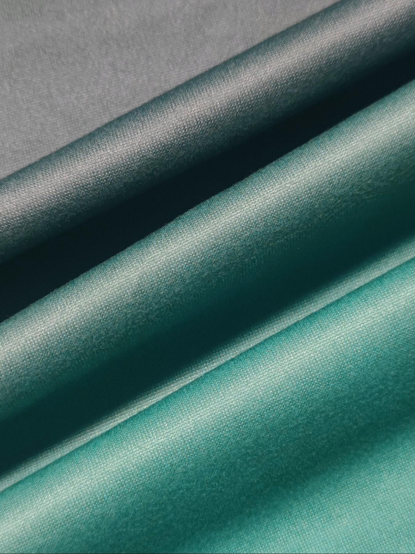 Men's cross-pattern gradient print simple long-sleeved crew neck pullover Shirt Tops, suitable for casual, stylish, comfortable, and sporty everyday wear in spring and autumn.