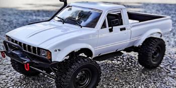 ARRIS 1/16 RC Rock Crawler 4x4 Off Road Truck All Terrain RC Pickup for Adults (RTR, White) ARRIS 1/16 RC Rock Crawler 4x4 Off Road Truck All Terrain RC Pickup for Adults (RTR, White)