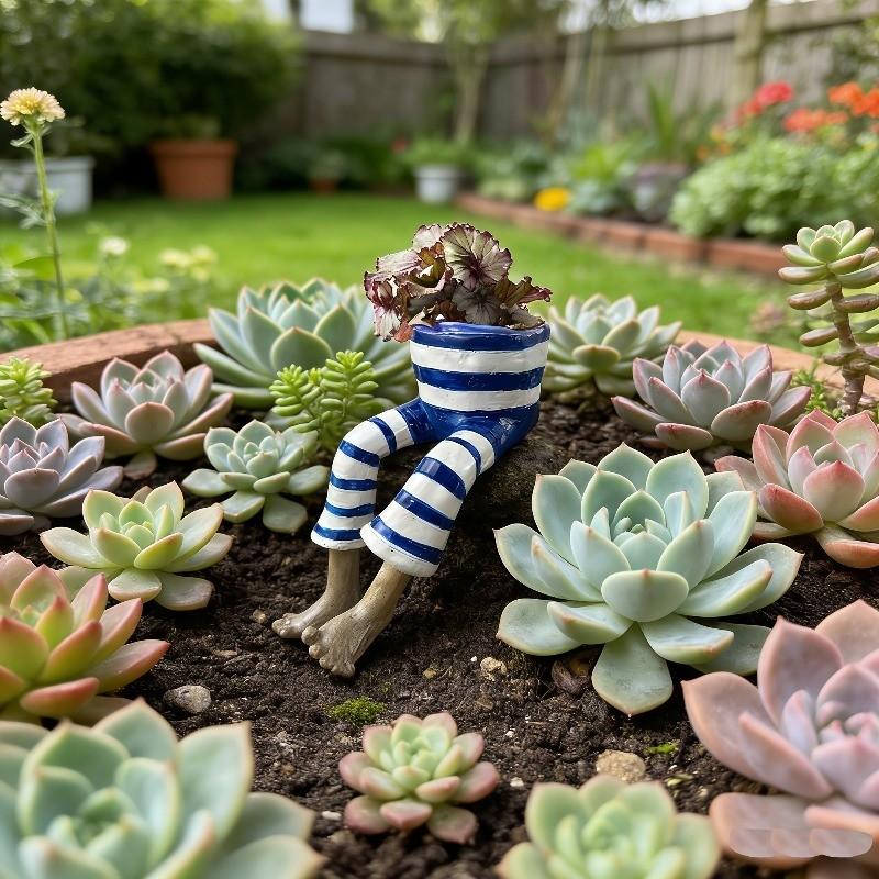 Resin Statue Base Planter, Ideal for Succulents, Cacti, Small Plants, Outdoor Use, Modern Home Office Decor, Balcony Ornament