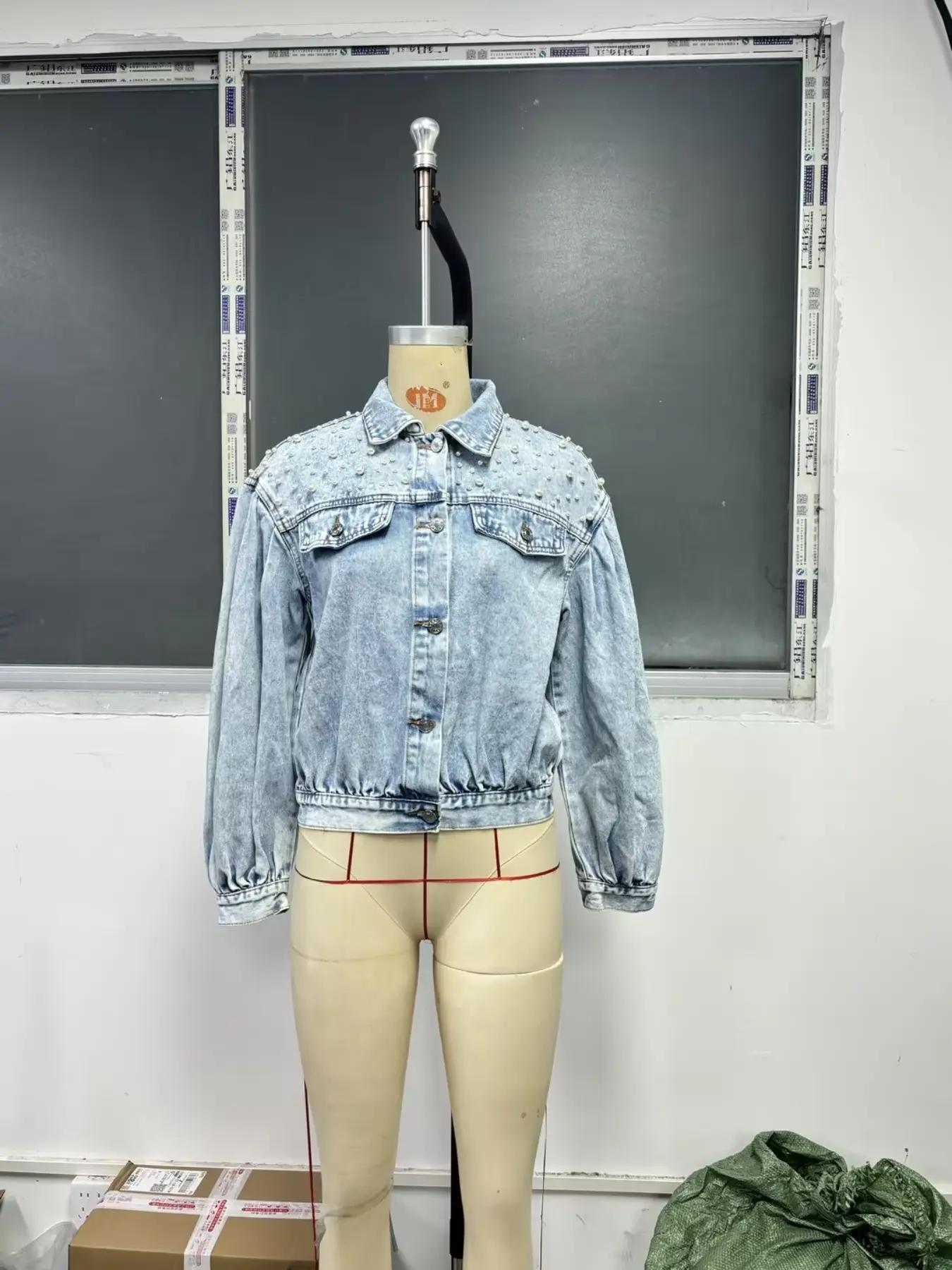 Elegant Fashion Women's Beaded Loose Fit Casual Long Sleeve Denim Jacket, Stylish and Versatile Outerwear for Everyday Wear