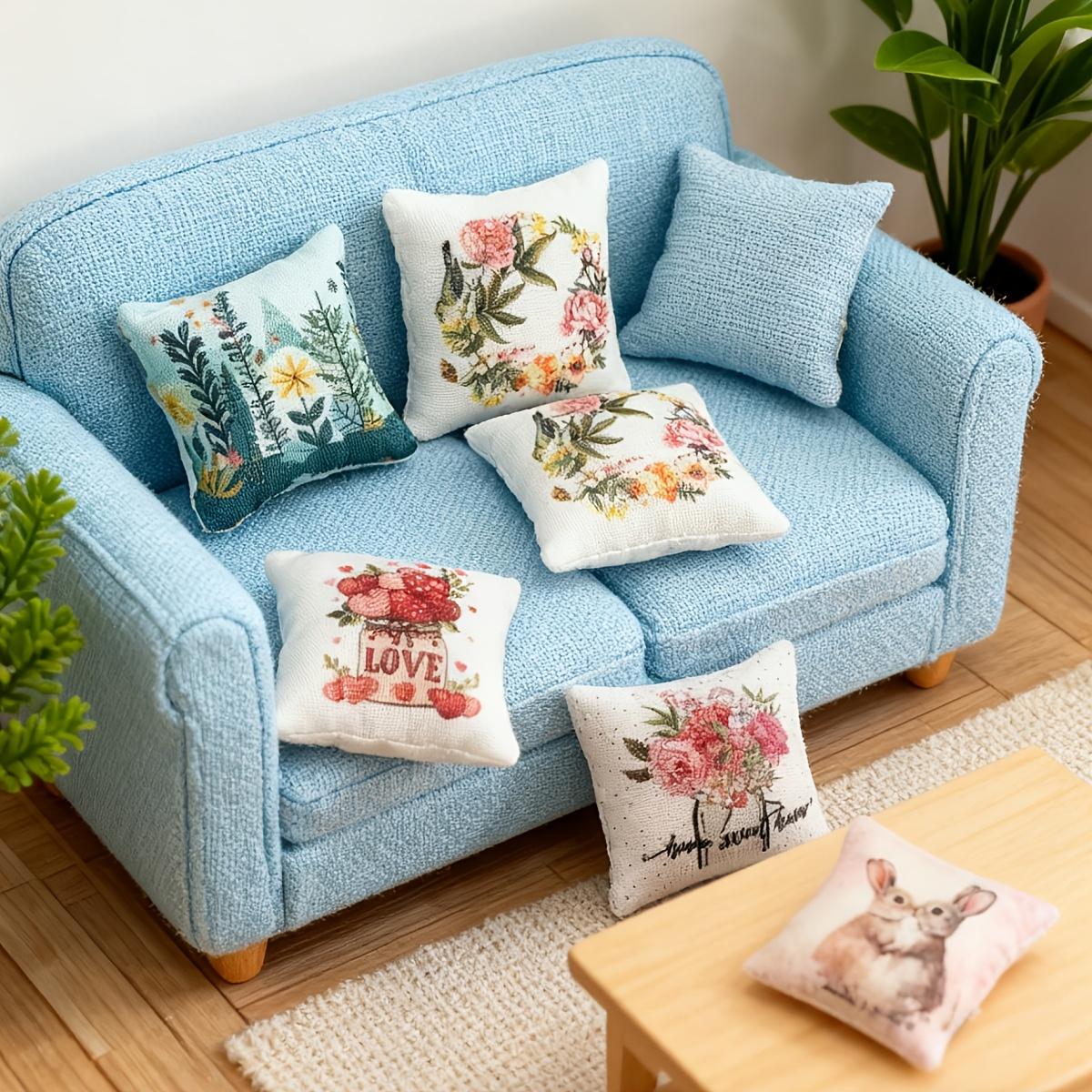 Dollhouse Mini Spring Easter Throw Pillow BJD Model Ornament, Micro Living Room Bedroom Scene Sofa Cushion Prop, Mini Home Scene DIY, Collectible Gift for Hobbyists