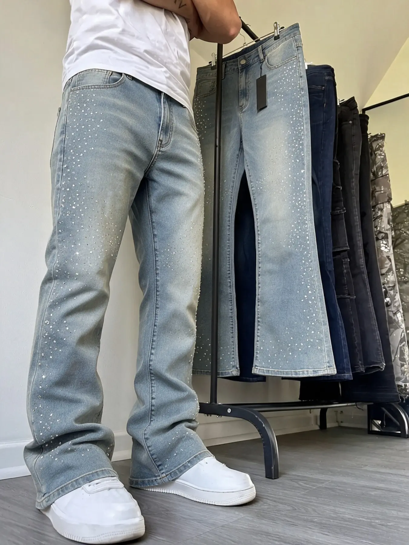 Men's Gradient Rhinestone Microflare Jeans, High Street Sparkle Flowy Denim Long Pants, Date Night Slimming Straight Leg Jeans