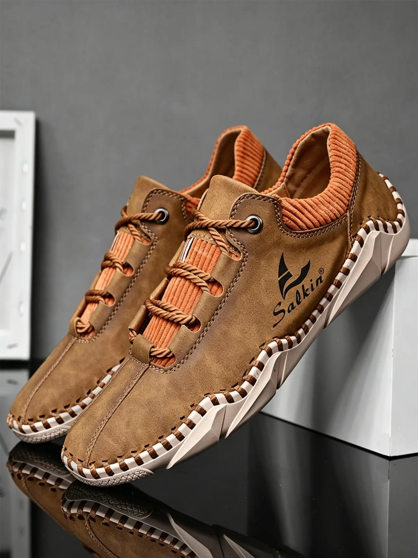Men's Multi-Color Hand-Stitched Casual Shoes, Lightweight Soft-Sole Breathable Flats, All-Match Commute Men's Walking Shoes Footwear