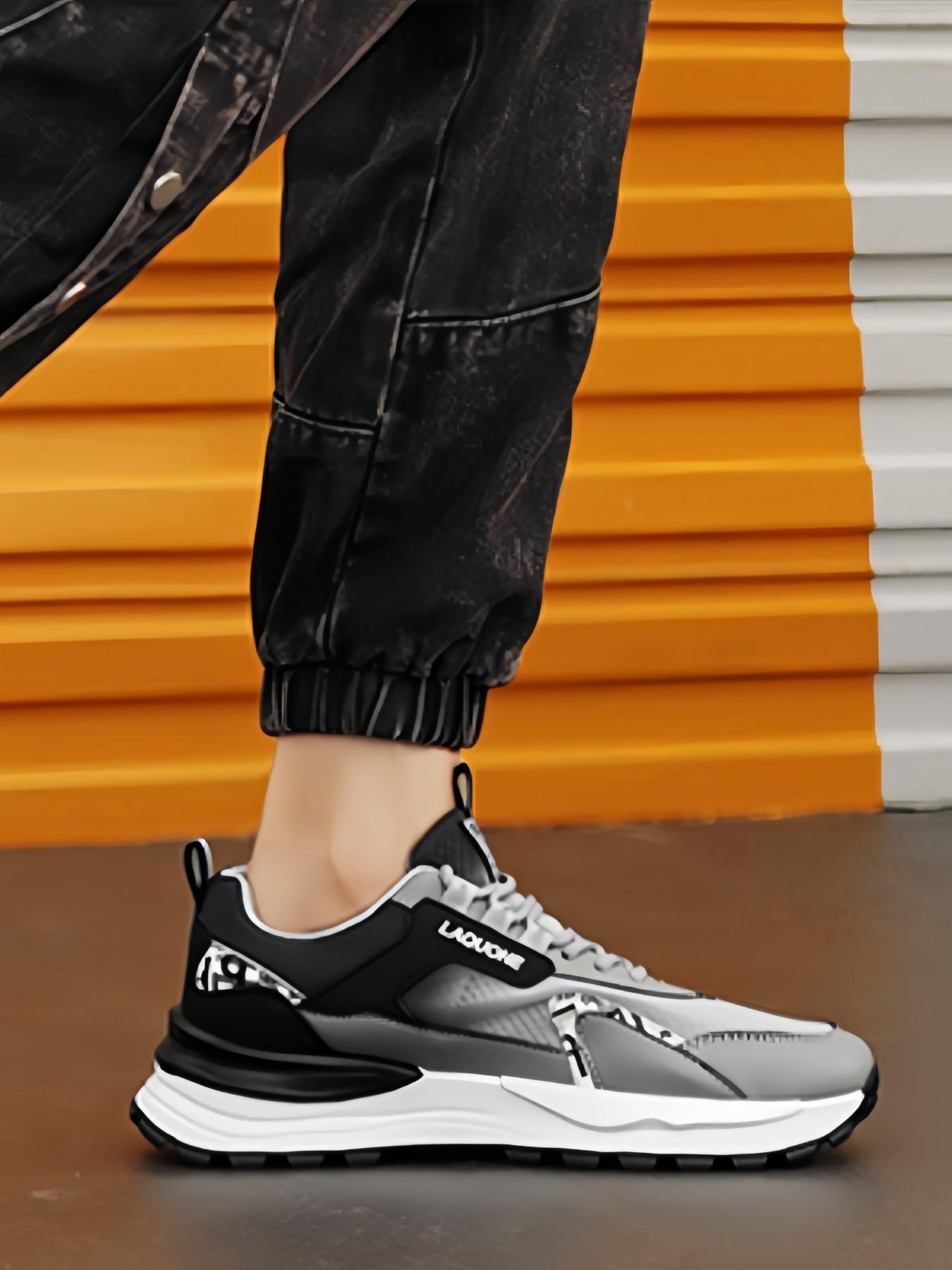 Men's Breathable Lightweight Anti-Slip Sports Shoes, Mesh Hollow Out Design, Comfortable Casual Sneakers for All Seasons