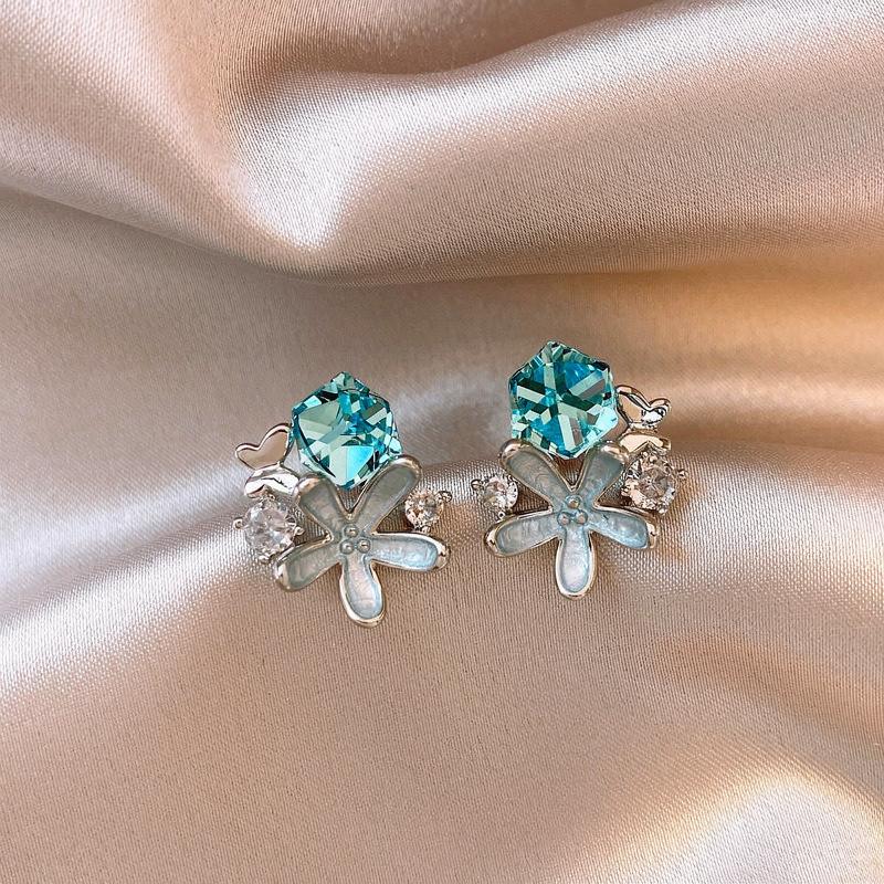 2026 New Style Simple and Fashionable Silver Needle Studded with Diamonds, Glass Oil-Dripping Starfish Stud Earrings, Light Luxury and High-End Women's Jewelry