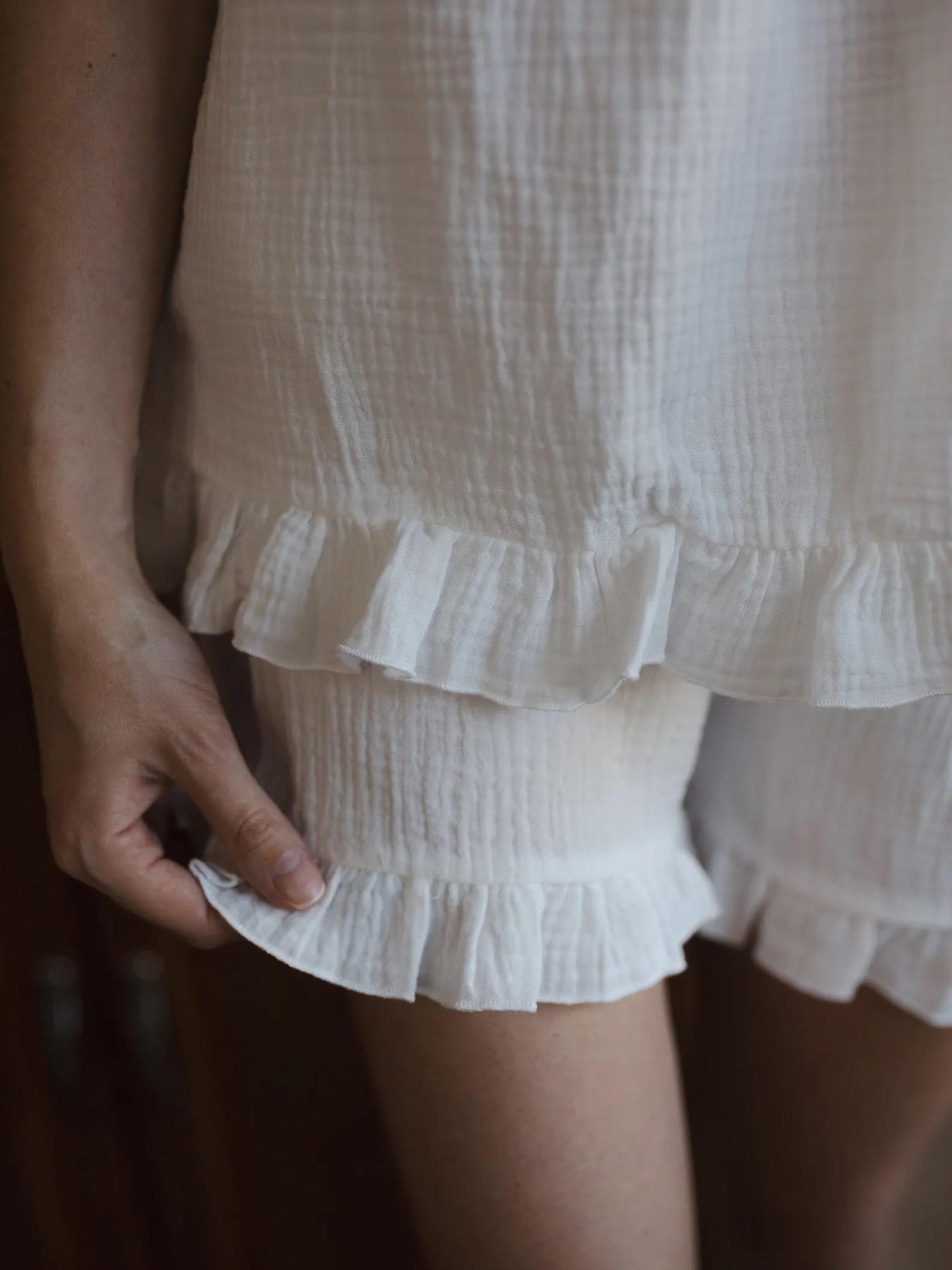 Breathable Ruched Strap Elegant Sleepwear Set for Women, Summer Loose Fit Leaf Hem Shorts Two-Piece Home, Comfortable Nightwear