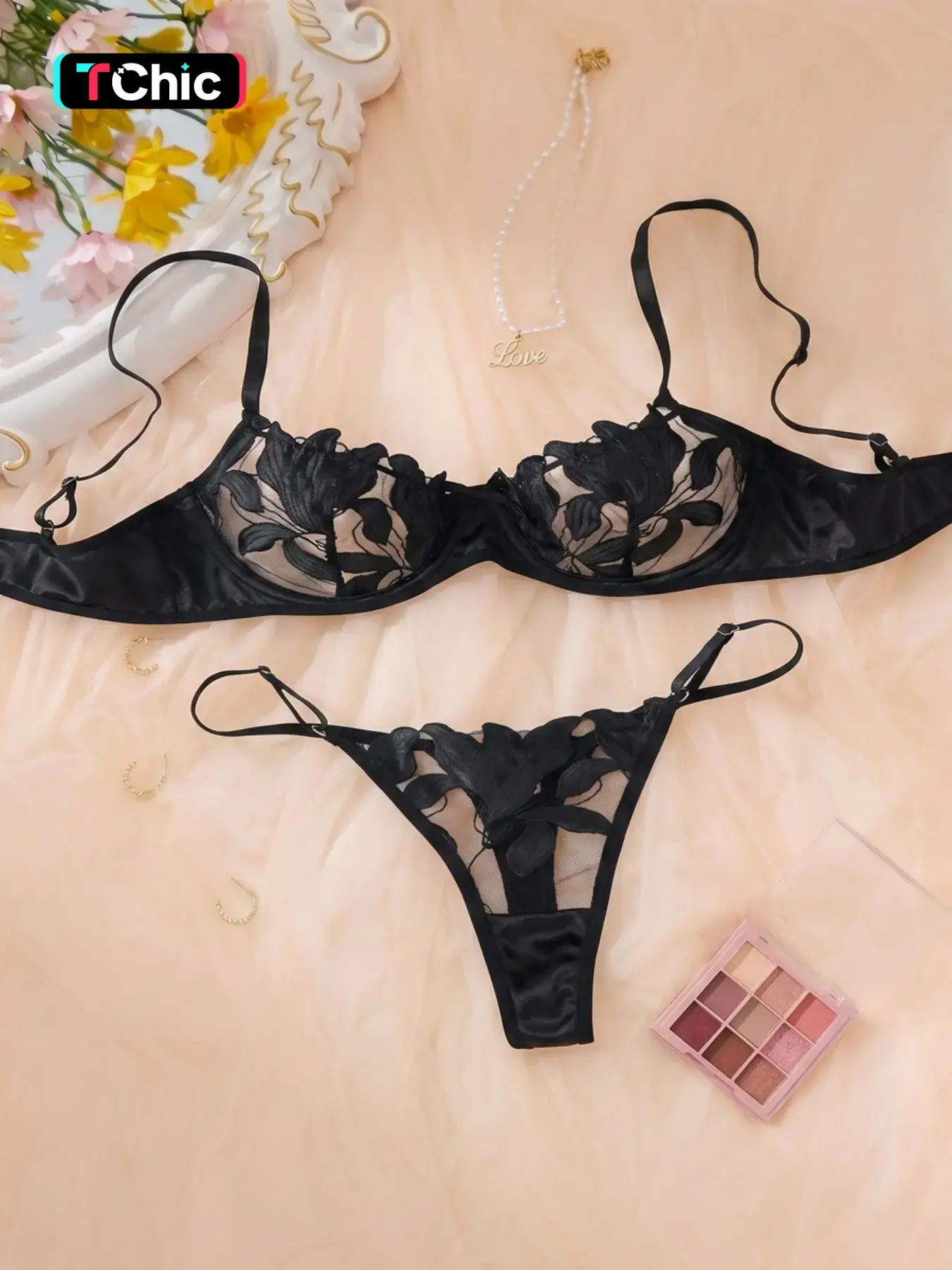 Women's Sexy Lingerie Bra Sets Outfits, Underwire Bra with Embroidery, Adjustable Straps, Semi-Transparent, All Seasons