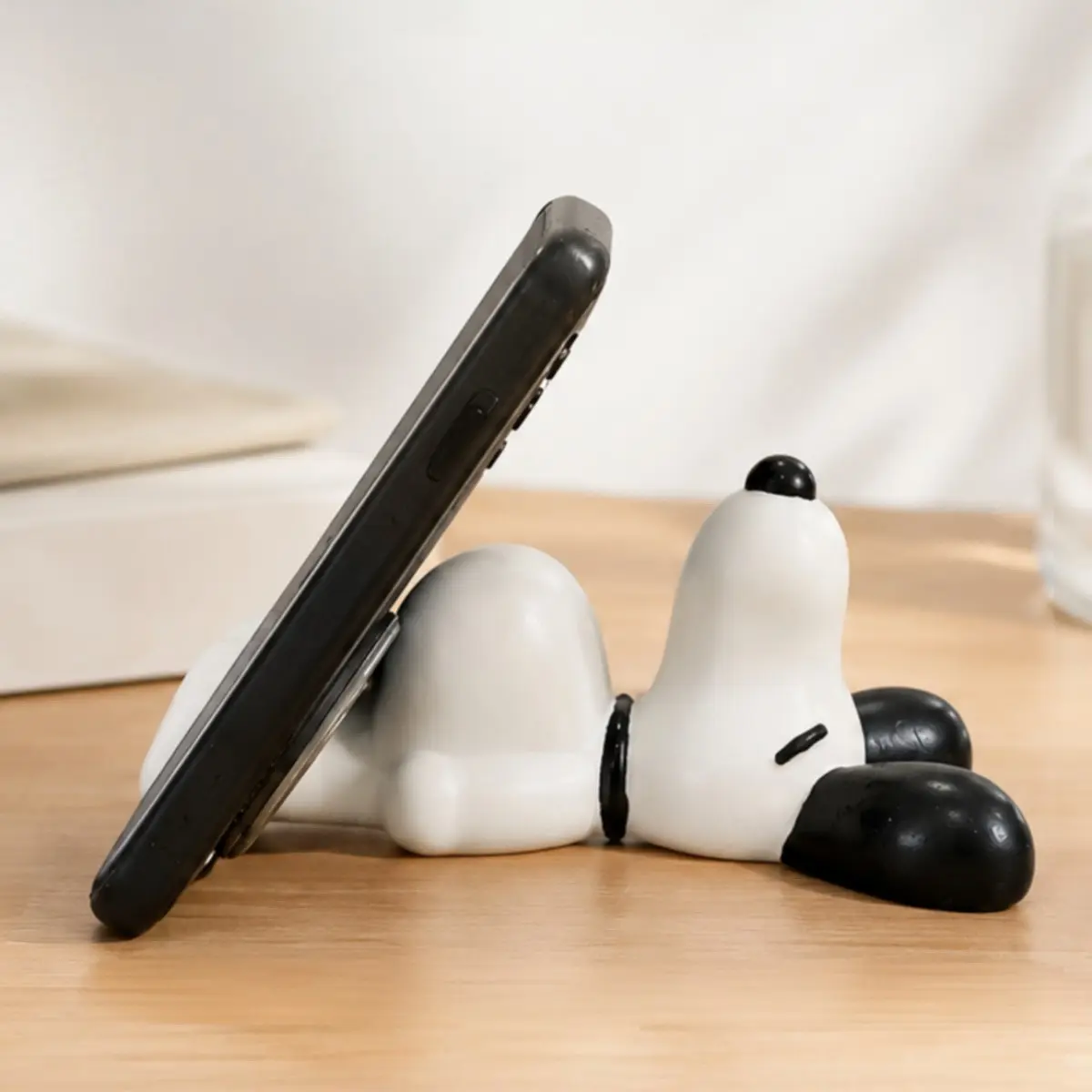 1pc Cute Lying Dog Phone Stand, Cartoon Dog Desktop Cell Phone Resin Holder, Portable Decorative Bracket For Desk Office Bedroom