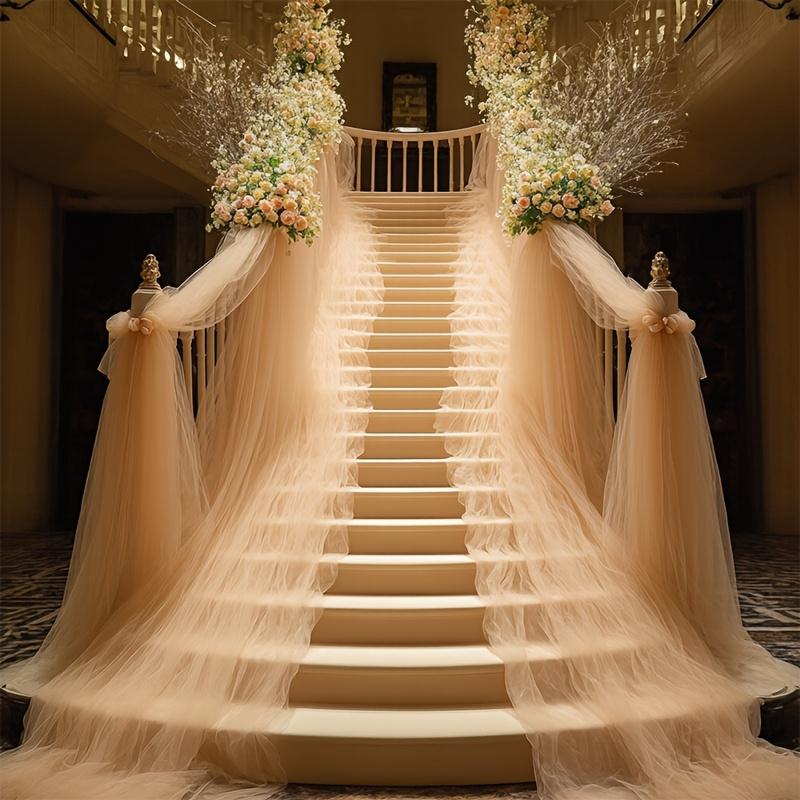 This romantic tulle fabric piece is perfect for large weddings, exuding an ethereal beauty while being versatile and practical. It can be used as a key element in wedding decorations such as arches, ceremony backdrops, banquet decorations, and tent décor.