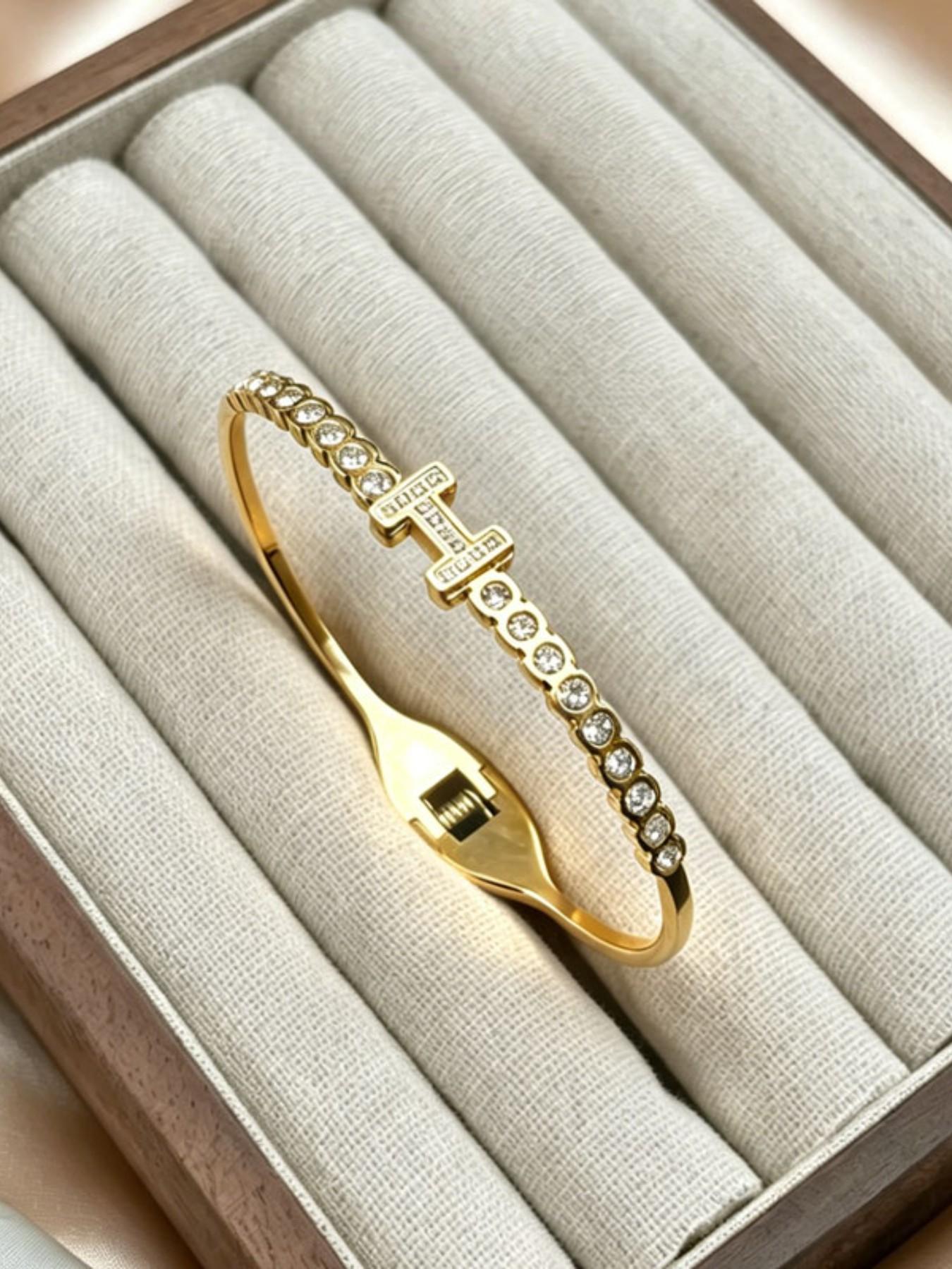 Fashion Minimalist Cold Shoulder Bracelet, European H Letter Dual Color Titanium Steel Bangle, Ideal for Women's Daily Wear, Parties, Gifts