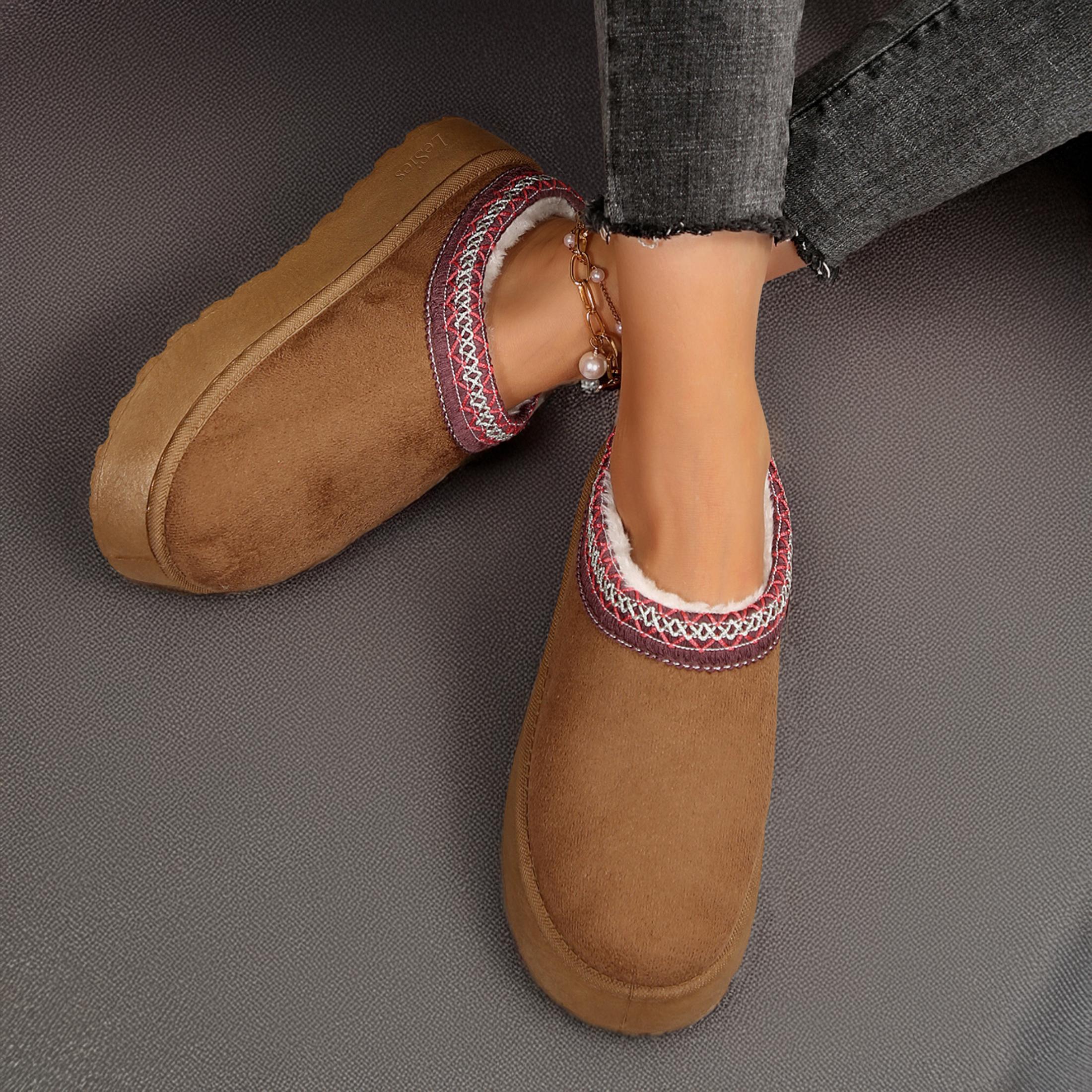 Women's Slippers with Cozy and Durable - Outdoor Non-Slip Comfort with Thick Flat Soles and Platform Snow Boots Perfect for Winter