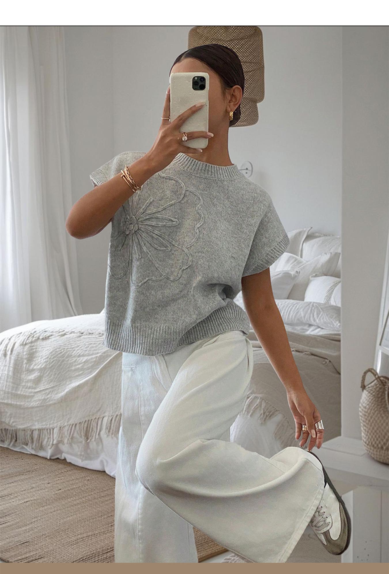 Women's Plain Flower Jacquard Semi-sheer Cable Knit Top, Casual Sleeveless V Neck Knitwear for Daily Wear, Ladies Clothes for All Seasons