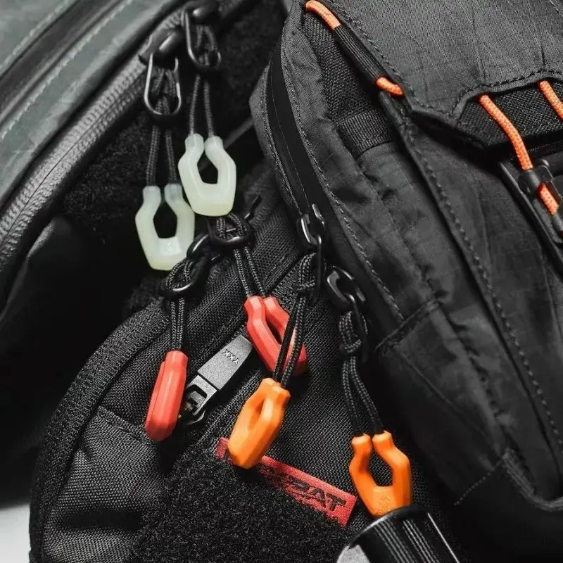 4-Pack Polyamide Zipper Pullers, Durable, Convenient and Lightweight, Ideal for Knapsacks and Jackets, Essential Zipper Extension Accessories