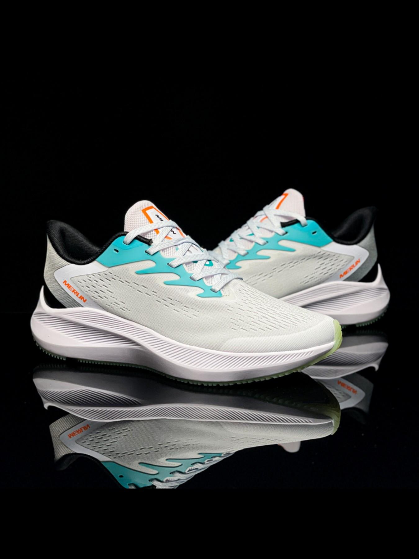 Meng Run W7 Seamless Mesh Running Shoes, Lightweight Design, Sporty Fit, Breathable Knit Upper, Universal Slip-On Sole