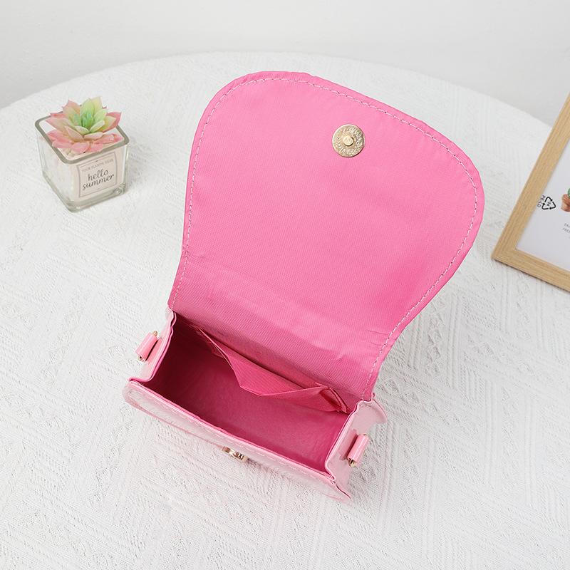 New Kids Crossbody Bag Witch Girl Group Coin Purse Kpop Anime Cute Storage Bag Cross-Border Hot Selling Shoulder Bag,summervibes