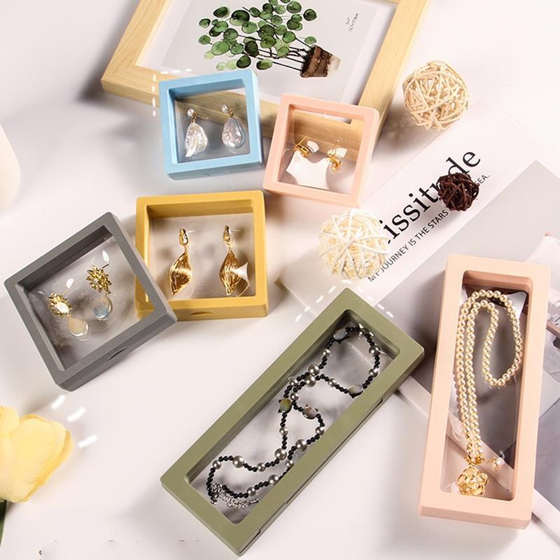 3D Floating Display Box, Dustproof Jewelry Packaging, Transparent Hanging Storage Box for Storing Necklaces, Bracelets, Rings, Coins, Earrings, and Pins, with Elastic Film, Gift Box for Retail and Personal Use.