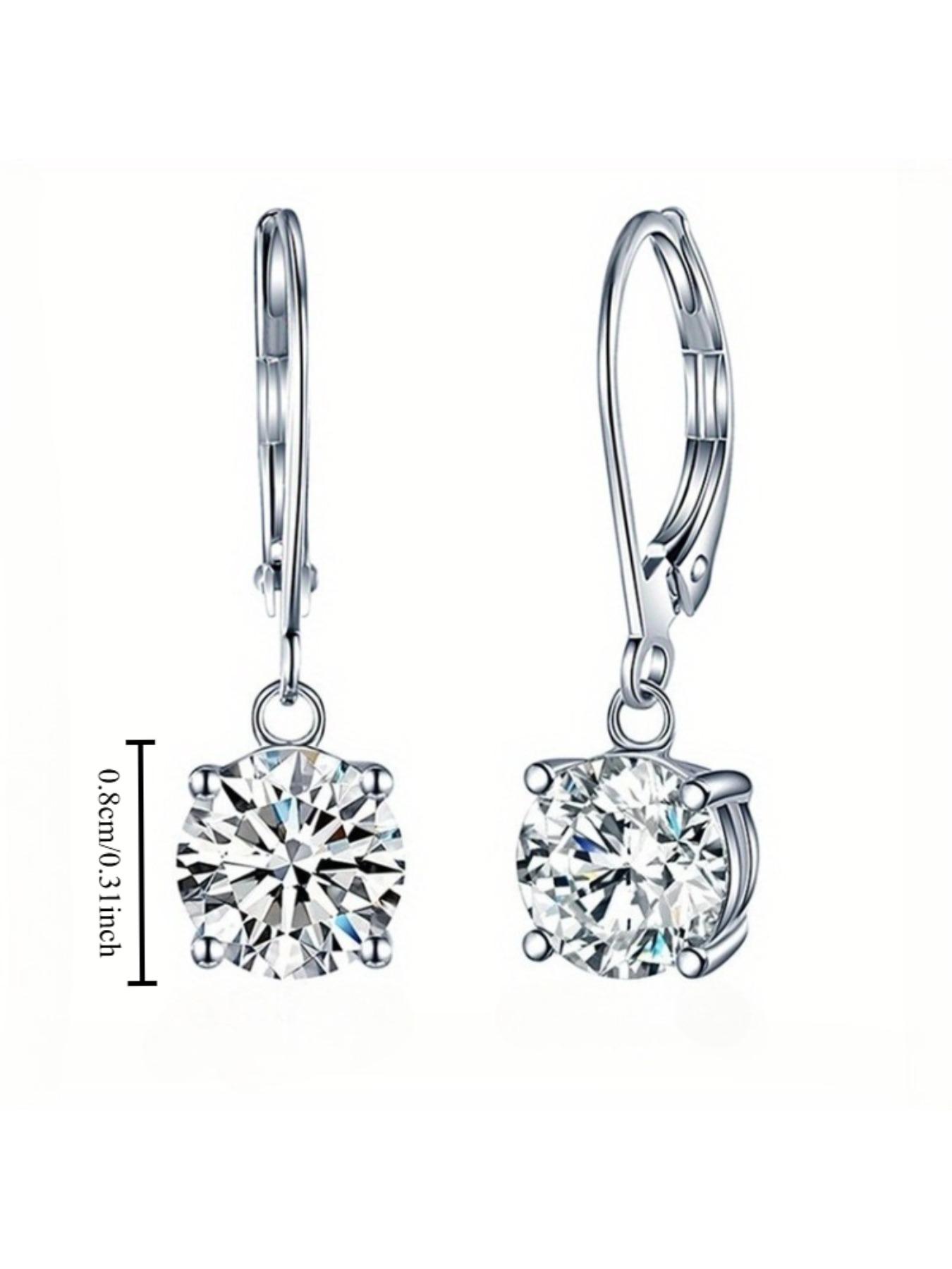 Elegant and fashionable ear buckles for women, exquisite niche light luxury pendant earrings, suitable for daily wear and holiday gifts