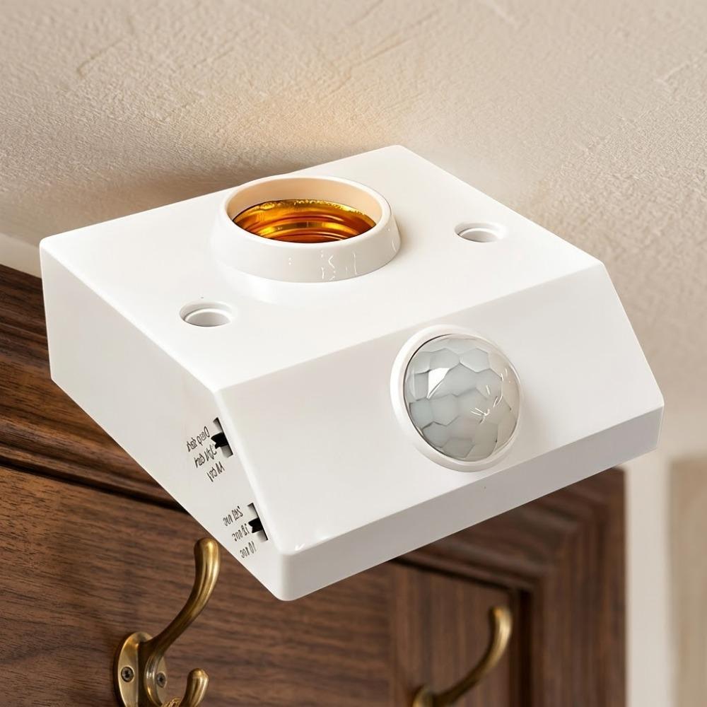 Smart human sensor e27 bulb; auto on/off with motion detection, energy efficient, ideal for Hallway Garage Indoor Outdoor Lighting Convenience