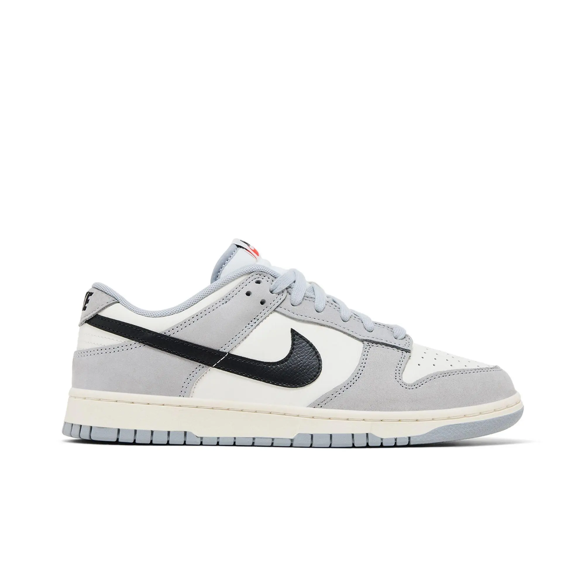 Nike Dunk Low 'Smoke Grey' (Unisex) Athletic Casual Sports Shoes, Smoke Grey/Black/Sail Footwear, Skateboarding Shoe IB3079-101