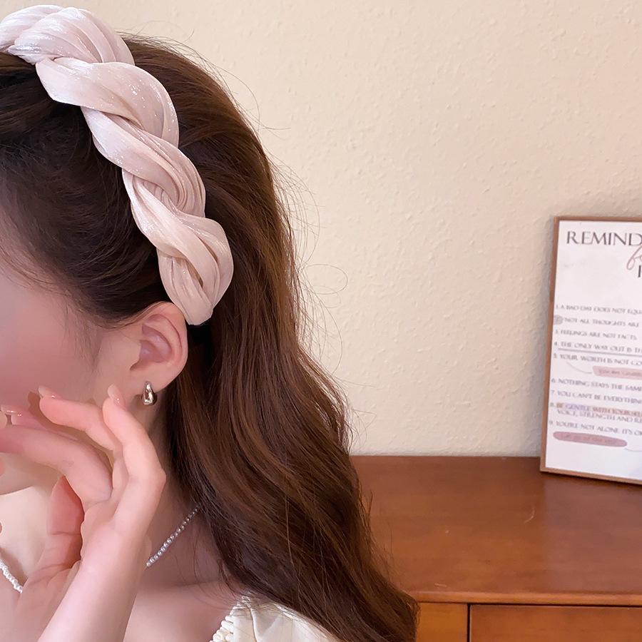 Korean Style Pleated Headband for Women, Wide Headband with Textured Fabric, Soft Stretch Hair Band, Stylish Hair Accessories for Washing Face, Skincare, Makeup, Everyday Wear