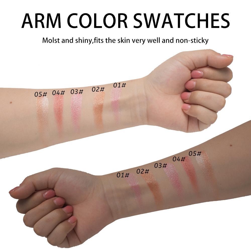 5-color marble-patterned blush, with soft and smooth texture, long-lasting and highly pigmented. It offers a natural shimmering effect, enhancing the complexion and can also be used as eyeshadow and contouring.