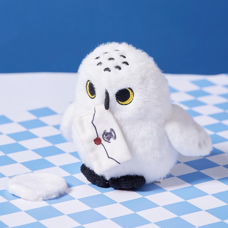 Harry Potter Unisex Owl Form Soft Plush Keychain - 5in Magnetic Stuffed Pendant, Easy Attach for Bags, Cute Collectible Gift for Fans, Ideal for Kids’ Birthdays