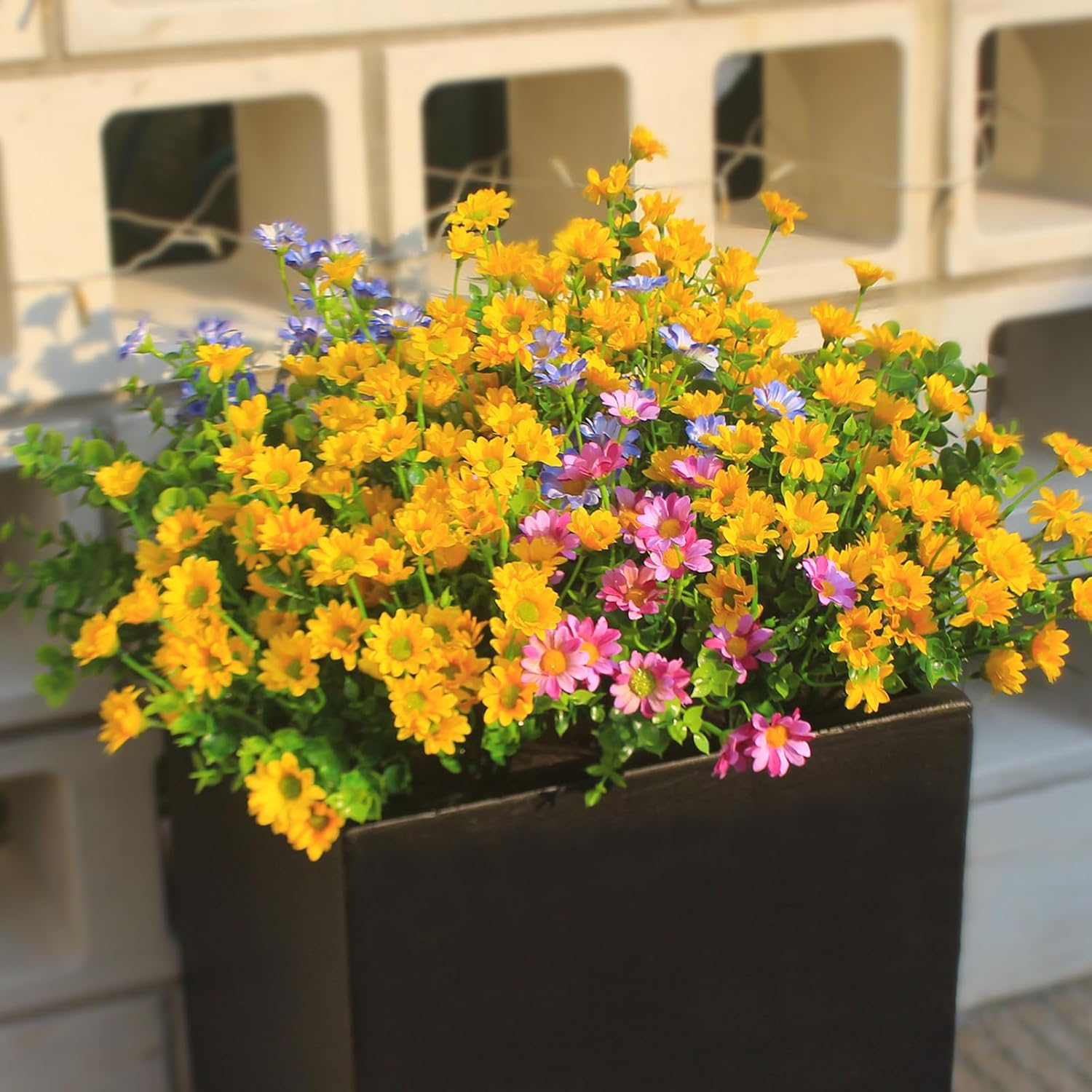 12 Bouquets Artificial Daisies Plastic Faux Flowers Outdoor UV Resistant Fake Daisy Home Decor Window Box Garden Pots Indoor Outdoor Decoration #GLOBAL PICKS
