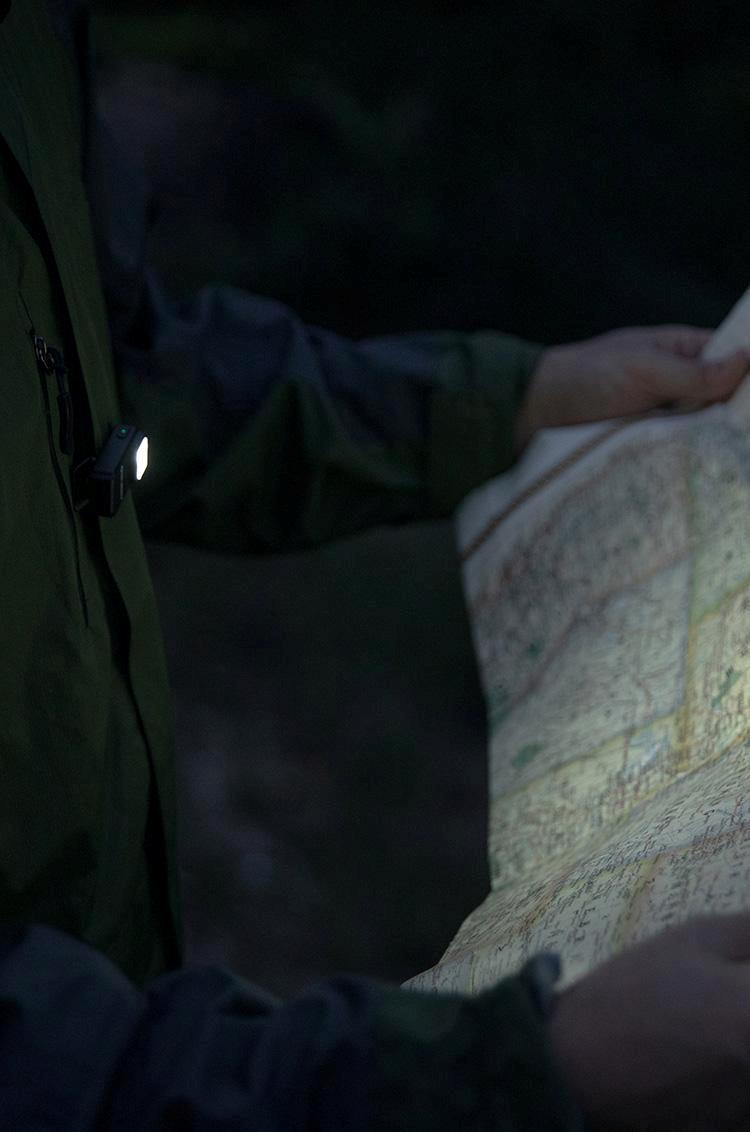 OLIGHT Oclip Rechargeable EDC Flashlight 300 Lumens Dual Light Sources Compact Pocket Clip Light, Convenient Type C Charging, Portable Magnetic for Night Working, Cycling, Emergency, Signaling Tool