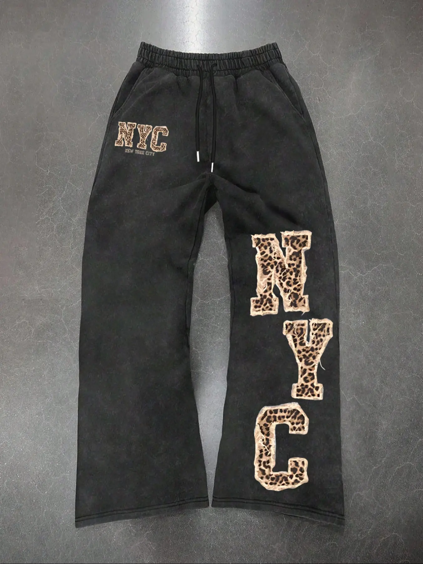Men's Casual Loose-Fit Sweatpants, Leopard Print Drawstring Waistband, All-Season Comfortable Fabric, Stylish Graphic Design